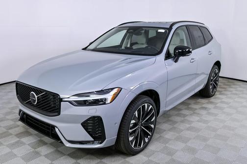 2026 Volvo XC60 B5 Ultra