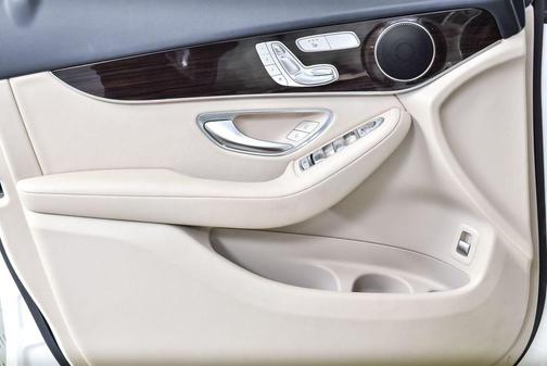 2022 Mercedes-Benz GLC 300 Base