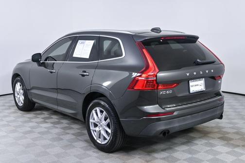 2018 Volvo XC60 T5 Momentum