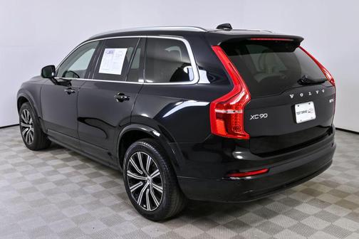 2023 Volvo XC90 B5 Core