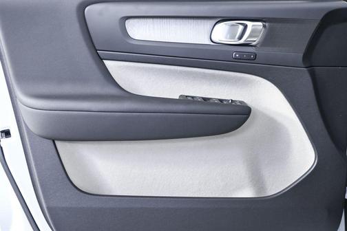 Cloud Blue 2026 Volvo XC40 Plus, B5 AWD Gas (mild hybrid), Dark