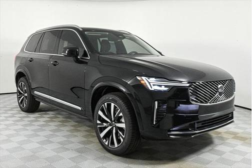 2025 Volvo XC90 B5 Core