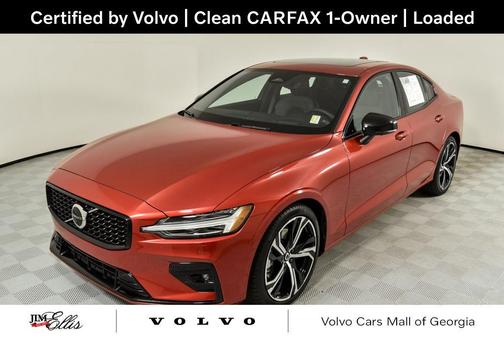 2024 Volvo S60 B5 Ultimate Dark Theme