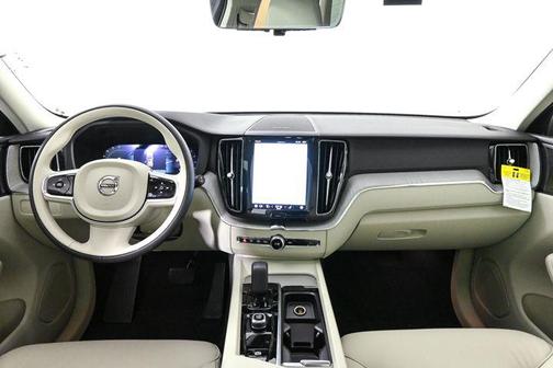 2025 Volvo XC60 B5 Plus