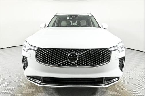 2025 Volvo XC90 B6 Ultra