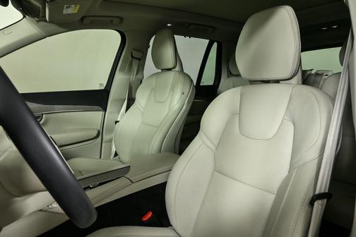 2024 Volvo XC90 Recharge Plug-In Hybrid T8 Ultimate Bright Theme 7-Seater
