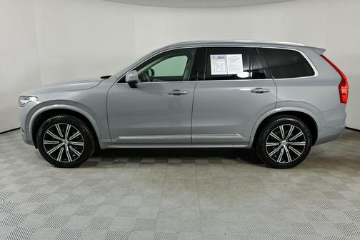 2025 Volvo XC90 B5 Core