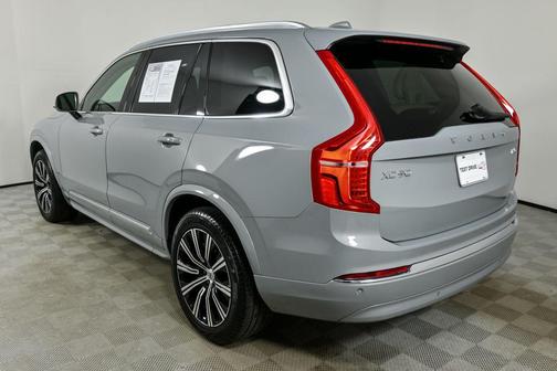 2025 Volvo XC90 B5 Core