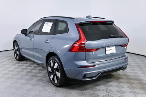 Thunder Grey Metallic 2024 Volvo XC60 Recharge Plug-In Hybrid T8 Plus Dark Theme