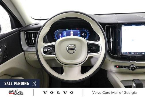 2025 Volvo XC60 B5 Plus