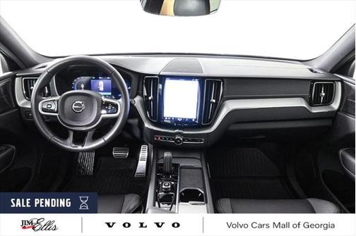 2022 Volvo XC60 Recharge Plug-In Hybrid T8 R-Design