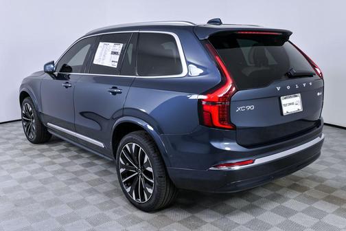2026 Volvo XC90 B6 Plus 6-Seater