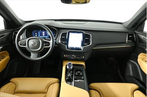 2025 Volvo XC90 Plug-In Hybrid T8 Ultra 7-Seater
