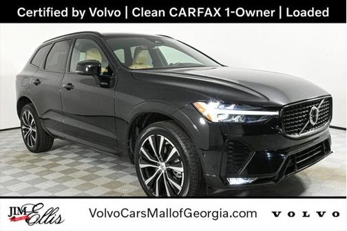 2023 Volvo XC60 B5 Ultimate Dark Theme