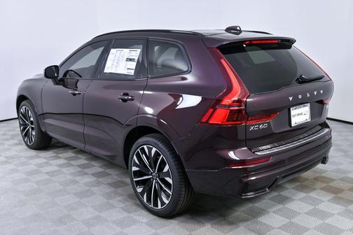 2026 Volvo XC60 B5 Ultra