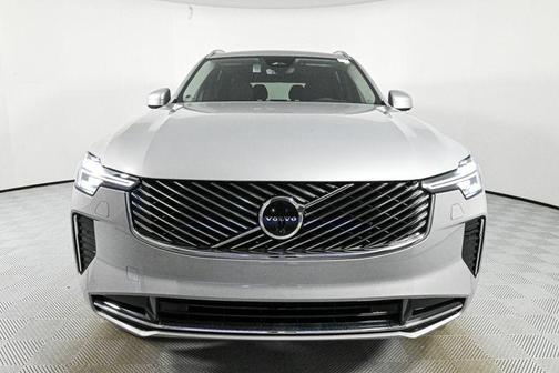 2025 Volvo XC90 B5 Plus 7-Seater