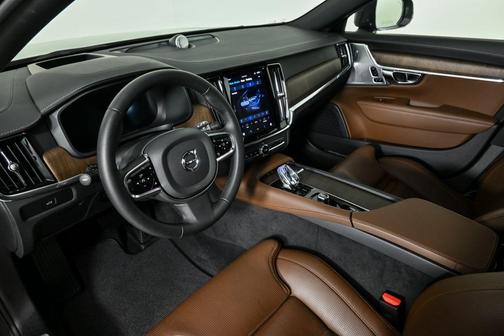2024 Volvo V90 Cross Country B6 Ultimate
