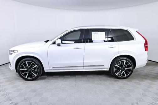Crystal White Metallic 2023 Volvo XC90 B5 Plus