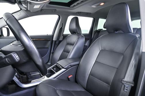 Bright Silver Metallic 2016 Volvo XC70 T5 Premier