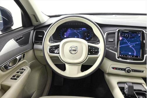 2024 Volvo XC90 B5 Core Bright Theme