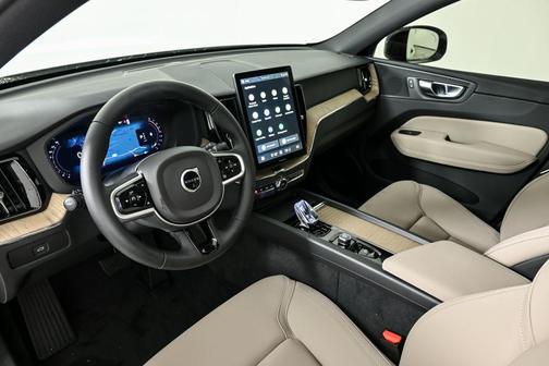 2026 Volvo XC60 B5 Core