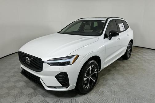 2026 Volvo XC60 B5 Core