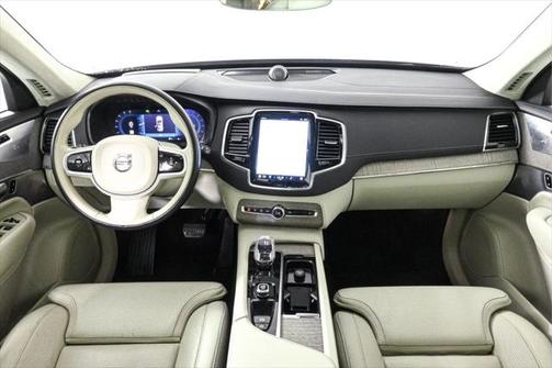 2023 Volvo XC90 B6 Ultimate 6-Seater