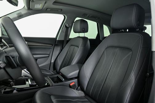2022 Audi Q5 45 S line Premium Plus