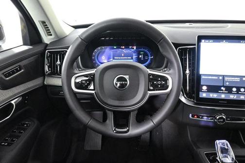 2025 Volvo XC90 Plug-In Hybrid T8 Ultra 7-Seater