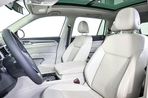 2022 Volkswagen Atlas 3.6L SE w/Technology