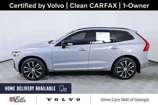 Vapour Grey Metallic 2024 Volvo XC60 B5 Plus Dark Theme