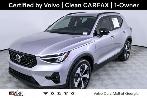 2026 Volvo XC40 Plus, B4 FWD Gas (mild hybrid), Dark