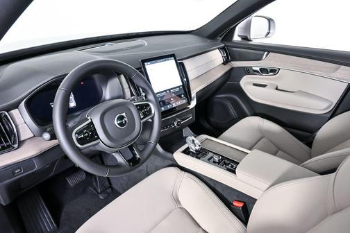 2026 Volvo XC90 B6 Plus 7-Seater