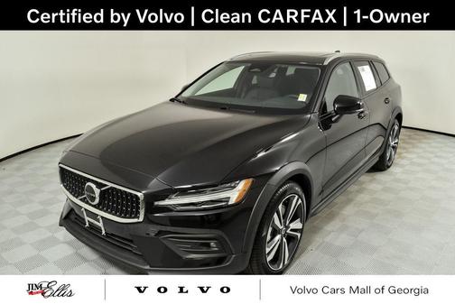 2025 Volvo V60 Cross Country B5 Plus