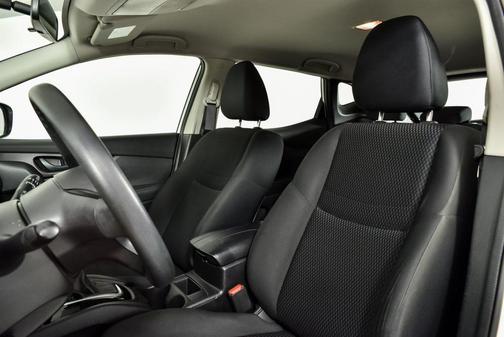 2017 Nissan Rogue Sport S