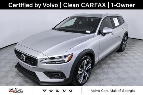 2025 Volvo V60 Cross Country B5 Plus