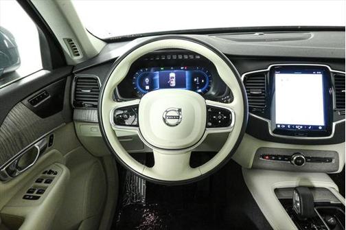 2023 Volvo XC90 B6 Plus 7-Seater