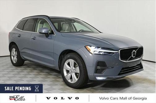 2022 Volvo XC60 B5 Momentum