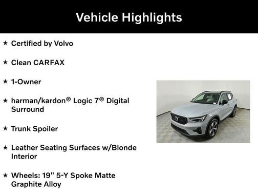 2025 Volvo XC40 B5 Plus Dark Theme