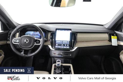 2025 Volvo XC90 B6 Core
