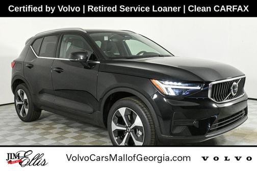 2025 Volvo XC40 B5 Core Bright Theme