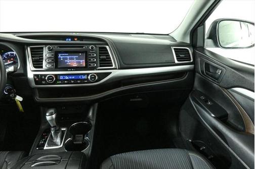 2014 Toyota Highlander LE Plus