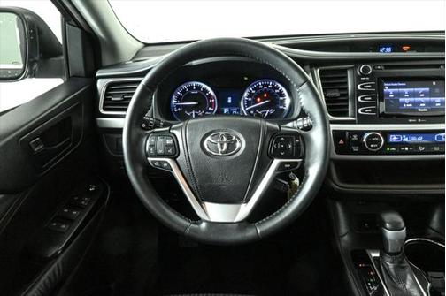 2014 Toyota Highlander LE Plus