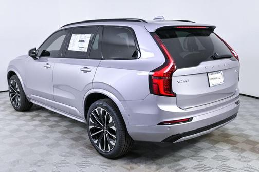 2026 Volvo XC90 Ultra Dark Theme, B6 AWD Gas (mild hybrid), Gasoline, 7 Seats