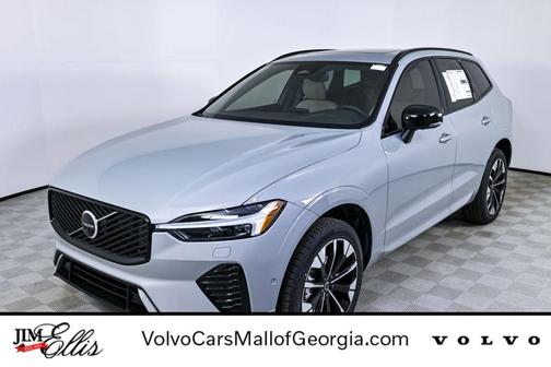 2026 Volvo XC60 B5 Plus