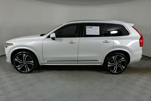2024 Volvo XC90 B6 Ultimate Bright Theme 6-Seater