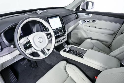 2026 Volvo XC90 Ultra, B6 AWD Gas (mild hybrid), Gasoline, Bright, 7 Seats