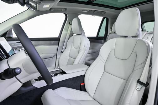 2026 Volvo XC90 Ultra, B6 AWD Gas (mild hybrid), Gasoline, Bright, 7 Seats