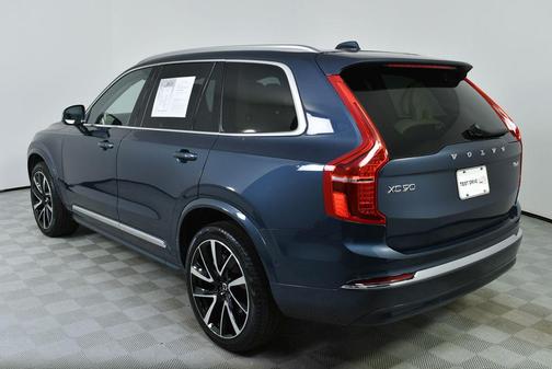 2024 Volvo XC90 B6 Plus Bright Theme 7-Seater