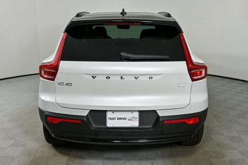 2023 Volvo XC40 Recharge Pure Electric Twin Plus